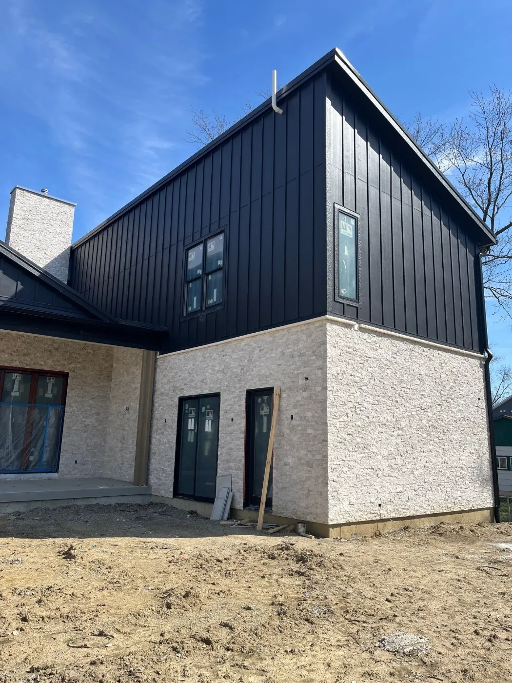 Trim and flashing detail on a Hunting Creek siding job