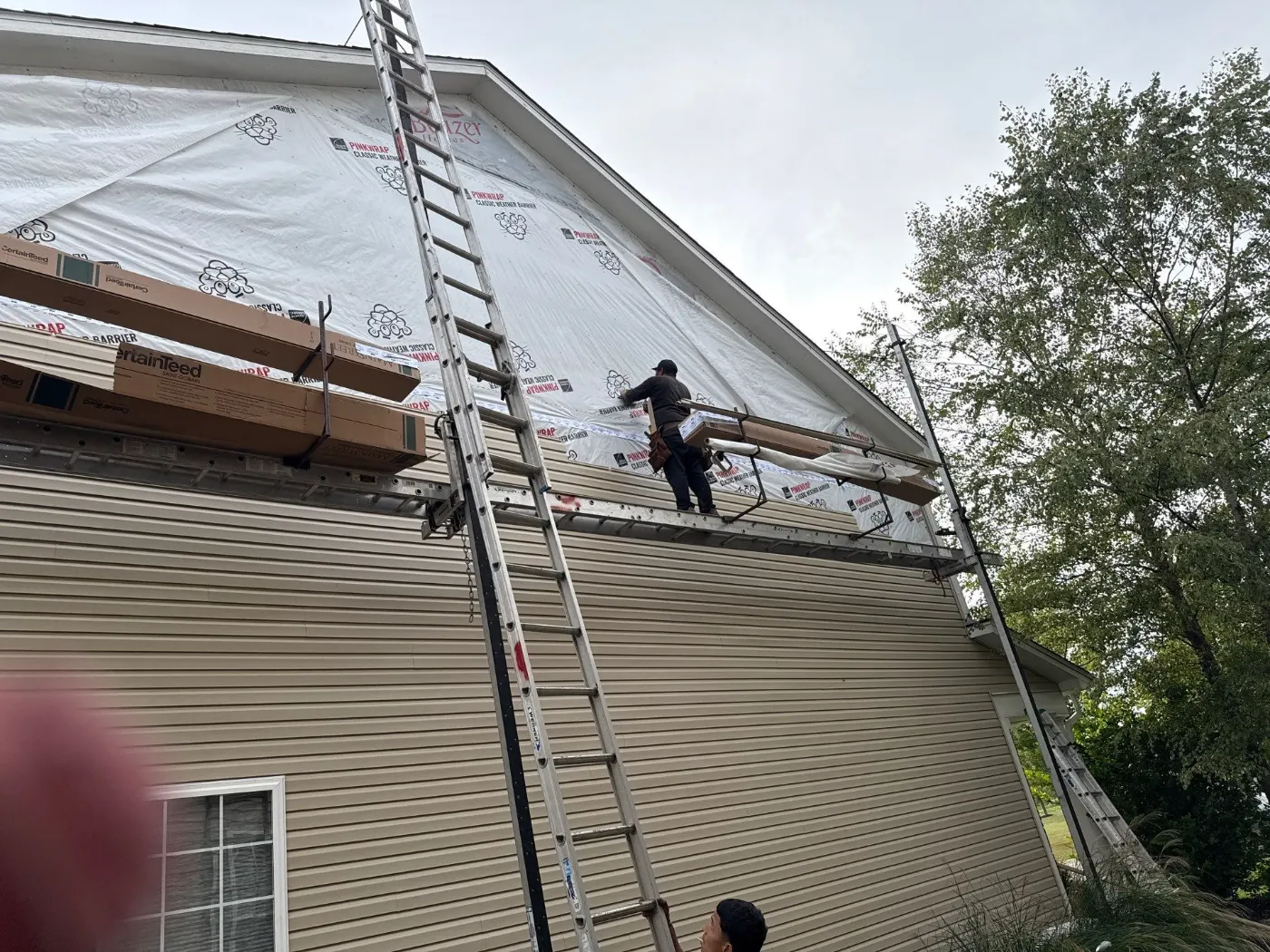 Vinyl siding replacement completed in Hunting Creek